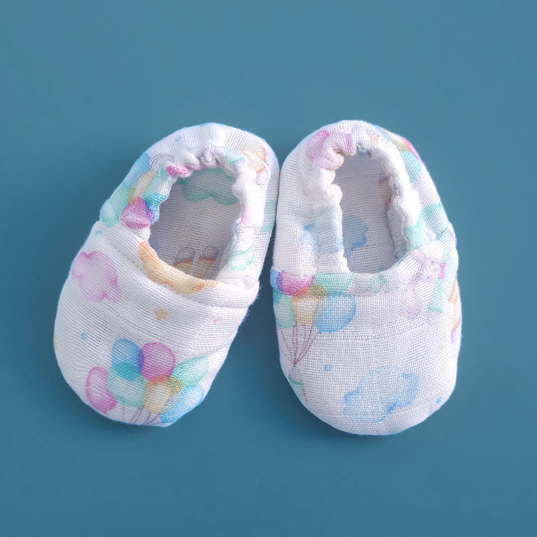 Keebee Organic Cotton Muslin Printed White Jabla, Diaper Pants and Accessories Set - Bunny with Balloons