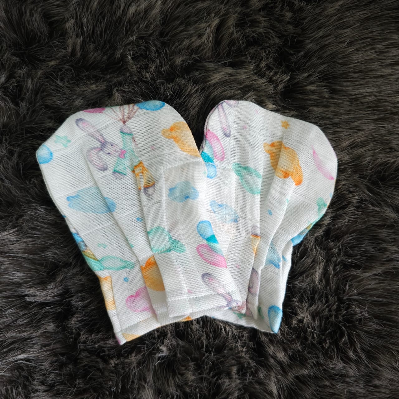 Keebee Organic Cotton Printed Baby Mittens - Bunny with Balloons