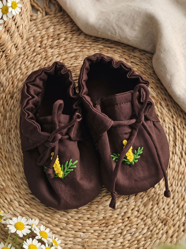Baby Unisex Embroidered Choco Brown Tie-Up Style Baby Booties – Yellow Flowers