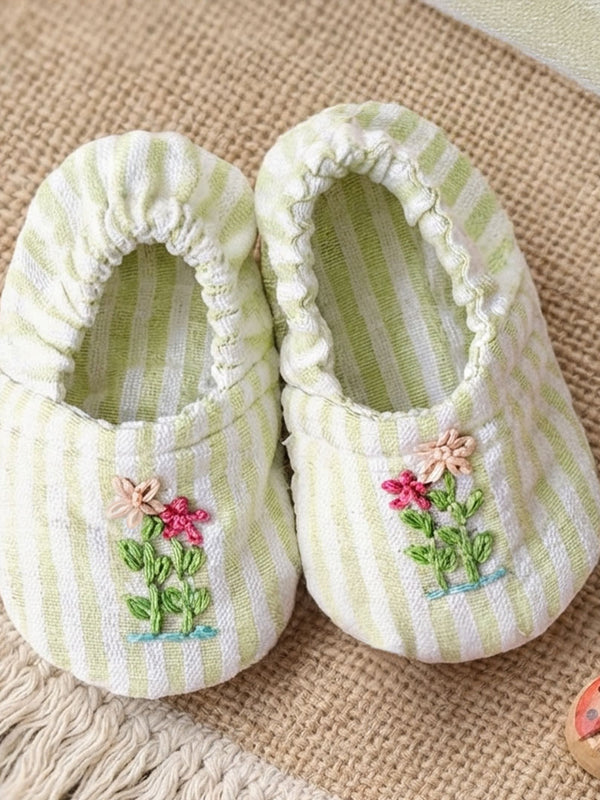 Baby Girl Embroidered Green and White Shoes - Home Sweet Home