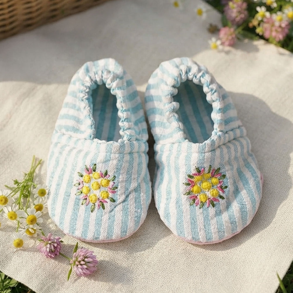 Baby Girl Embroidered Light Blue and White Shoes - Pink Flowers
