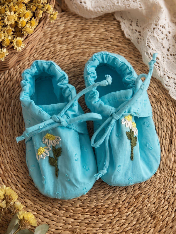 Baby Unisex Embroidered Turquoise Blue Tie-Up Style Baby Booties – Flower Garden