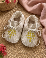 Baby Unisex Embroidered Beige and White Tie-Up Style Baby Booties – Rangoli