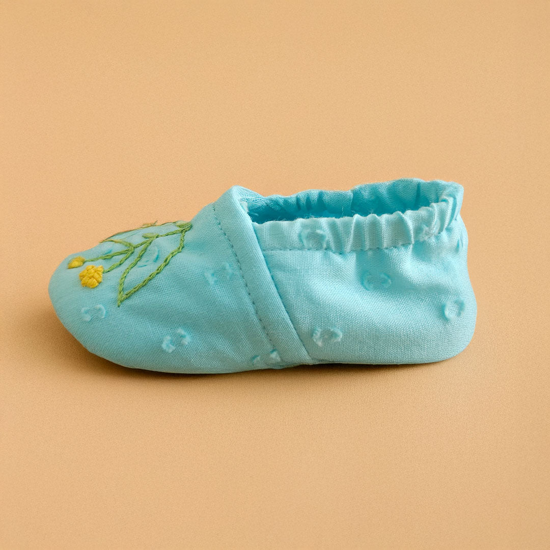 Keebee Organic Cotton Turquoise Blue Embroidered Baby Shoes - Flower Garland