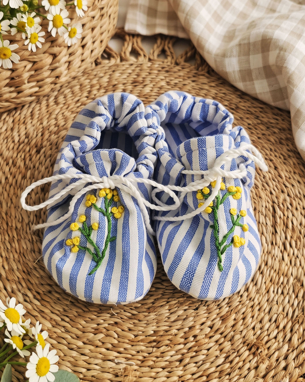 Baby Unisex Embroidered Blue and White Tie-Up Style Baby Booties – Yellow Flowers