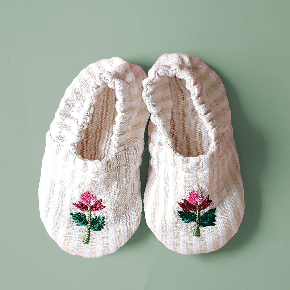 Baby Girl Embroidered Beige and White Shoes - Pink Bloom
