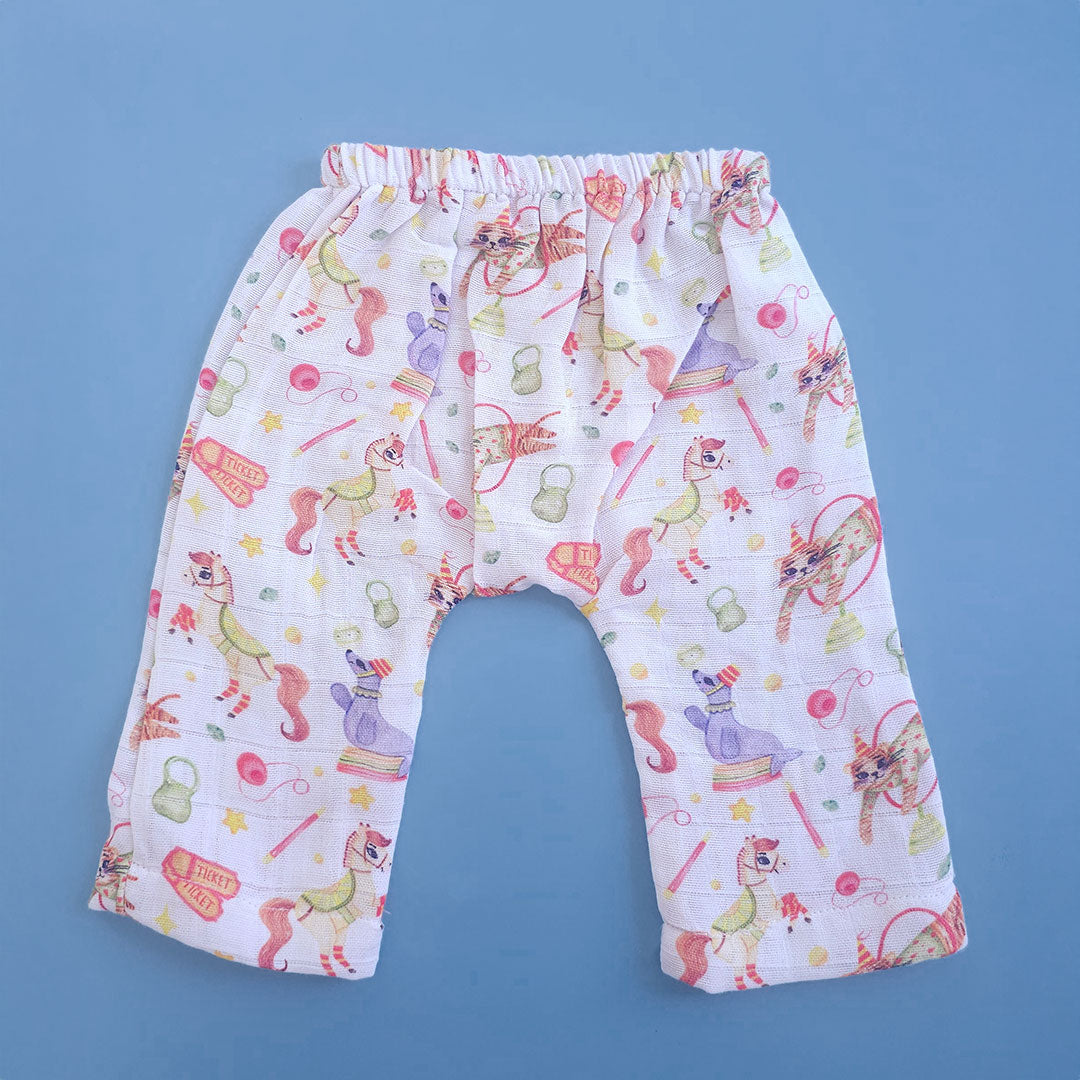 Keebee Organic Cotton Muslin Printed White Jabla, Diaper Pants and Accessories Set - Circus Crew