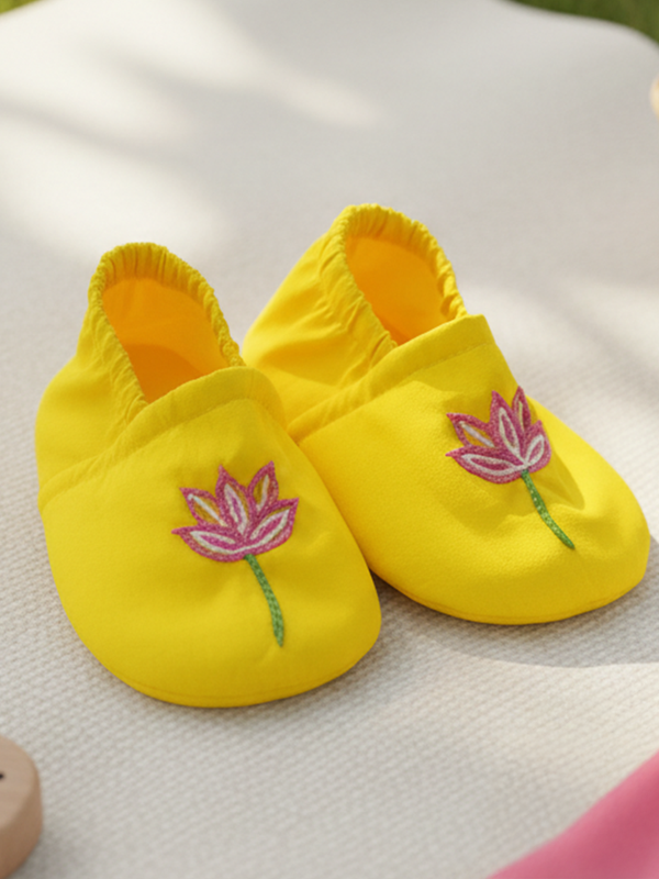 Baby Embroidered Yellow Shoes - Lotus Pond