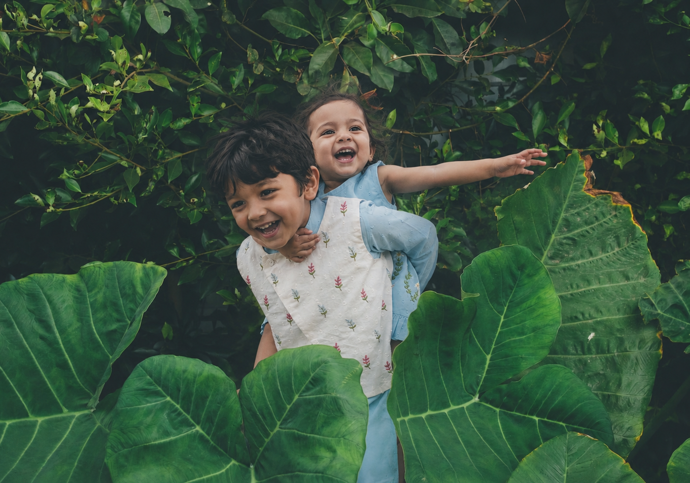 Happy clothes for a happy planet.