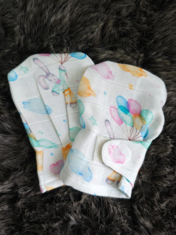 Printed Baby Mittens - Bunny with Balloons