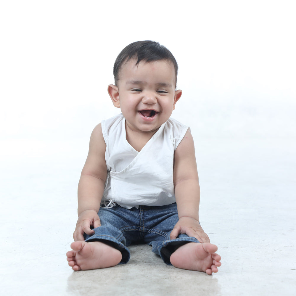 Sleeveless Solid White Baby Jabla