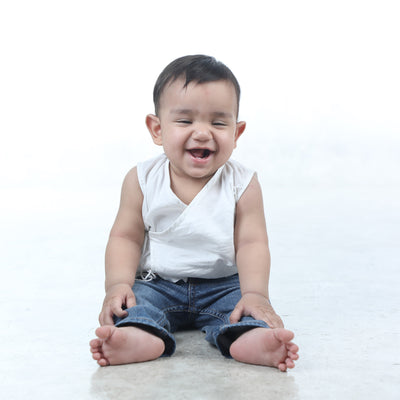 Unisex Baby Sleeveless Solid Jabla - White