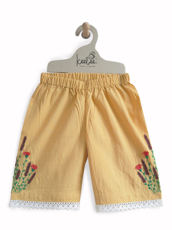 Embroidered Capri Pants